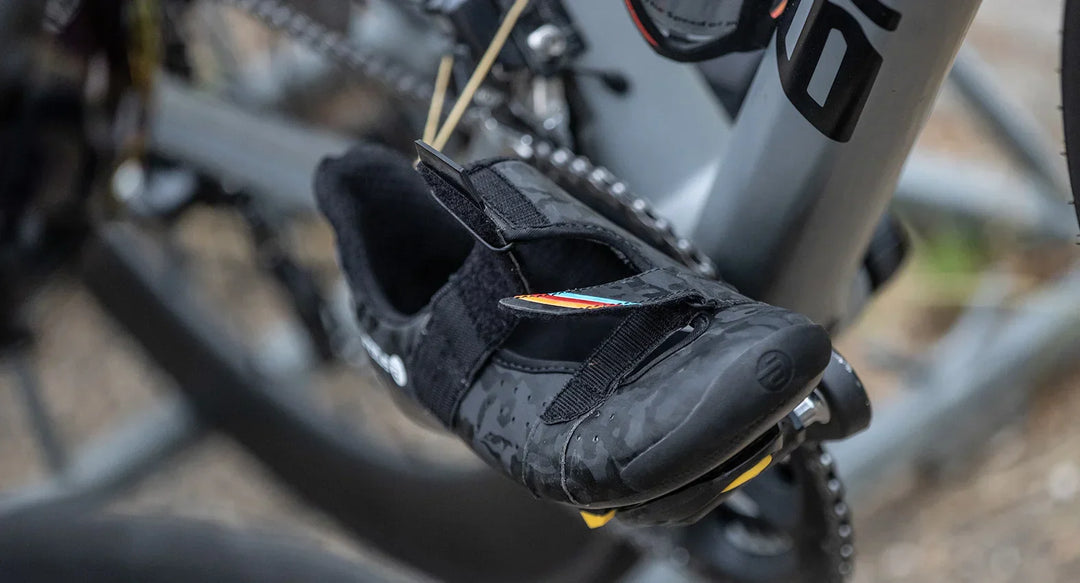 The main differences between a road cycling shoe and a triathlon cycling shoe